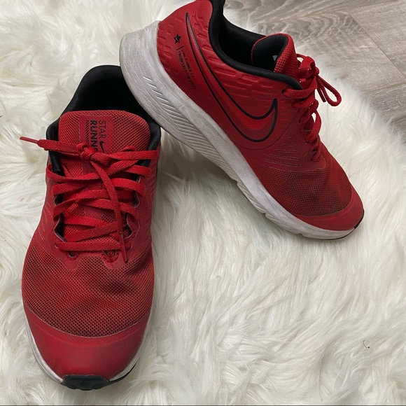 nike star runner red